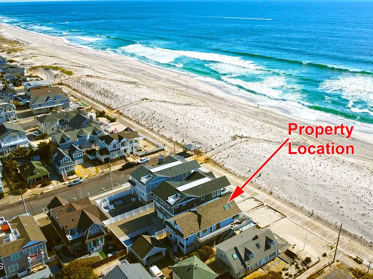 304 Oceanfront — Photo 6
