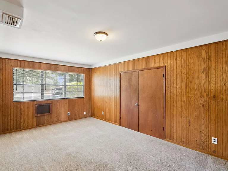2028 Albert Lee Pkwy — Photo 8