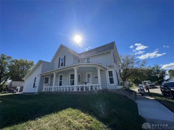 40 W 2nd St, West Alexandria, OH 45381