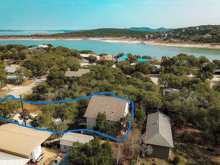 660 Mockingbird Dr — Photo 4