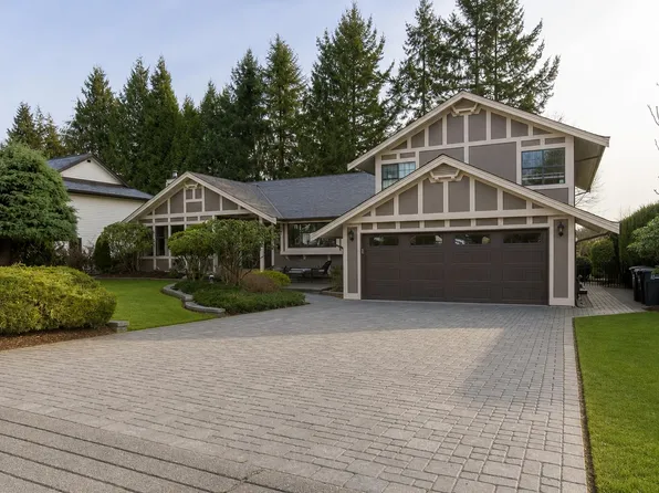 7960 Westlake St, Burnaby, BC V5A 4J9
