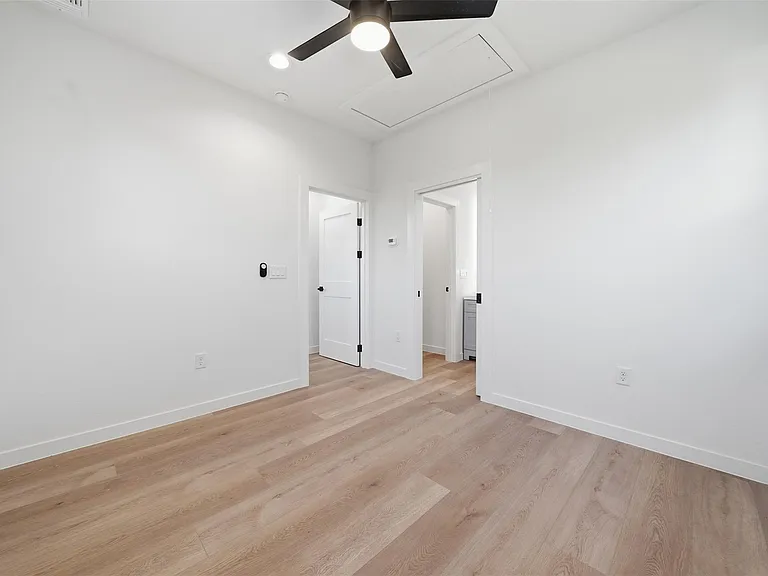 2212 Yellow Jacket Ln #2 — Photo 18