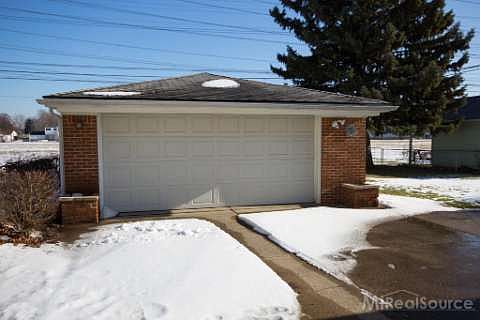 1st image of 43338 Goldberg Dr