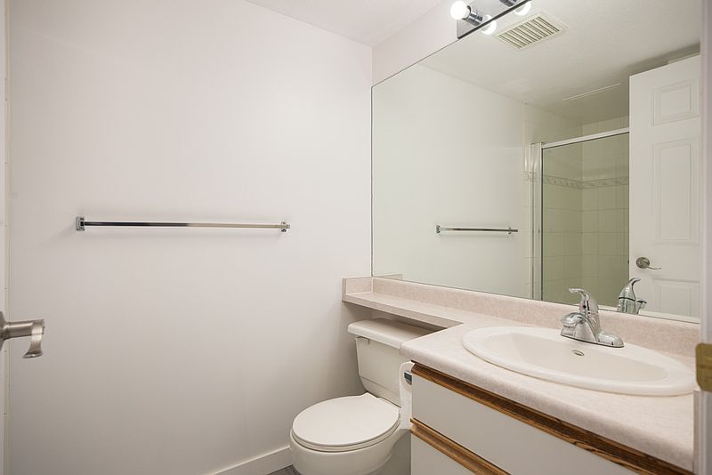 Coquitlam Apartment for rent - 2 Bedrooms — photo 13