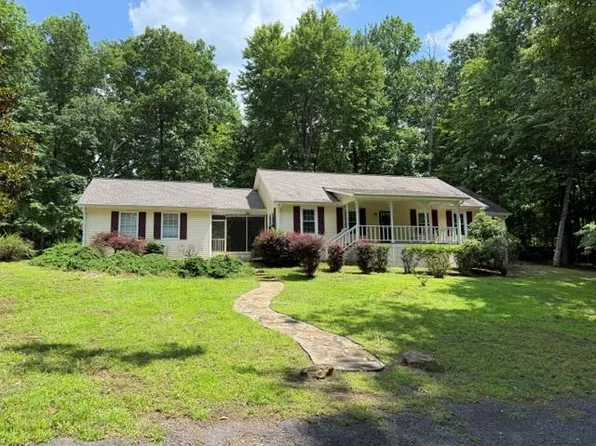 2948 Hendriske Rd, Young Harris, GA 30582