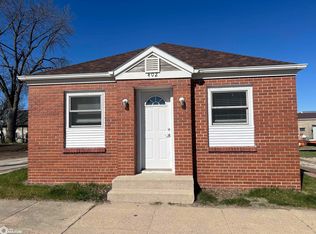 402 4th St, Livermore, IA 50558