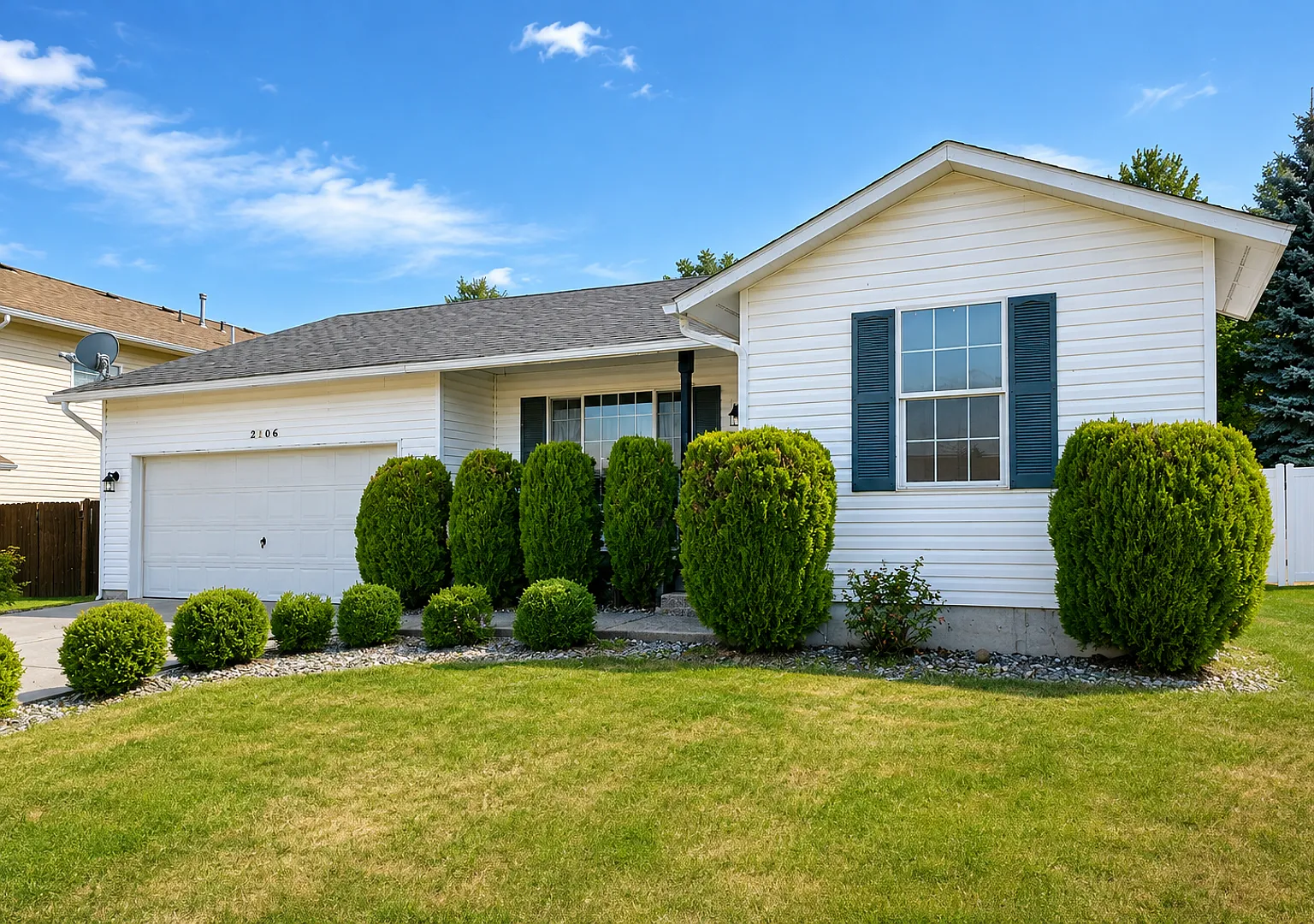 Beautifully Refreshed Cheney Home | 2 Bed 2 Bath Garage Prime Location Near EWU — Photo 1