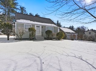 65 Richardson Dr, Fitchburg, MA 01420