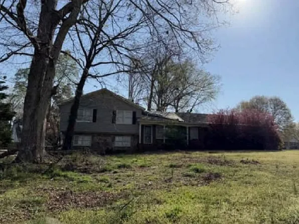 401 Clarendon Dr, Easley, SC 29642