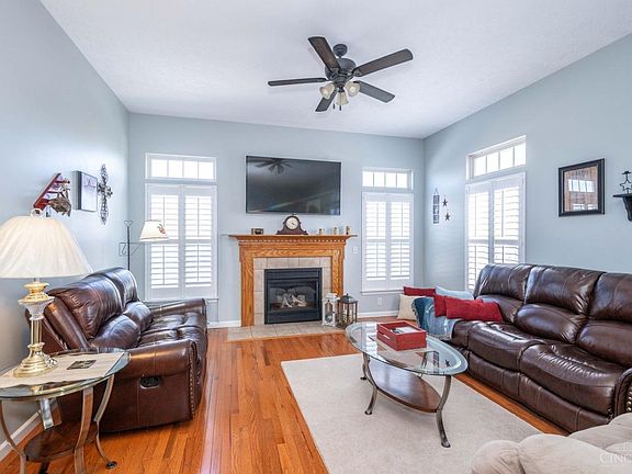 5th image of 125 Brittony Woods Dr