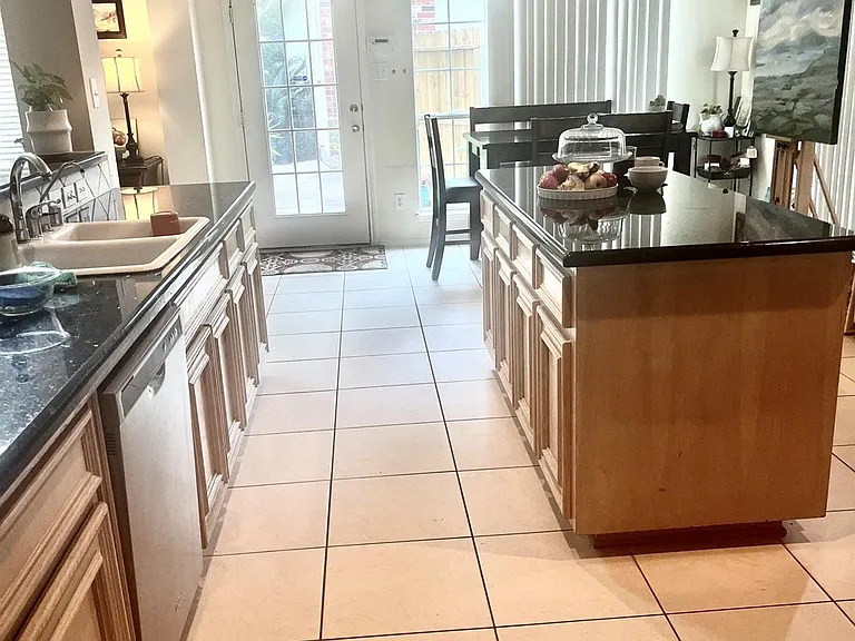 308 Pinnacle Cove Ct — Photo 11