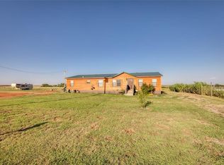 11680 N 1880th Rd, Sayre, OK 73662