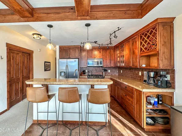 39 Cozens Pointe Circle #B202, Fraser, CO 80442