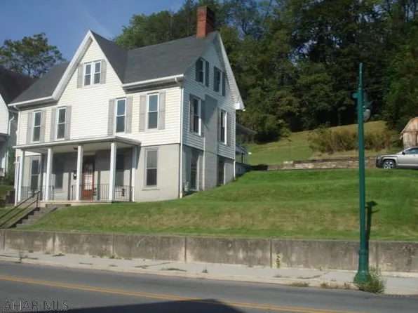 661 Washington Ave, Tyrone, PA 16686