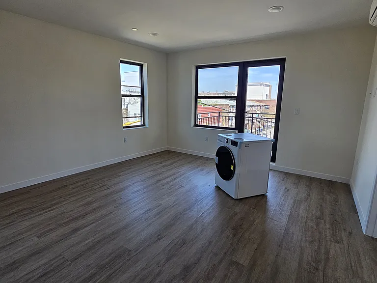 1102 Banner Ave #5 — Photo 9