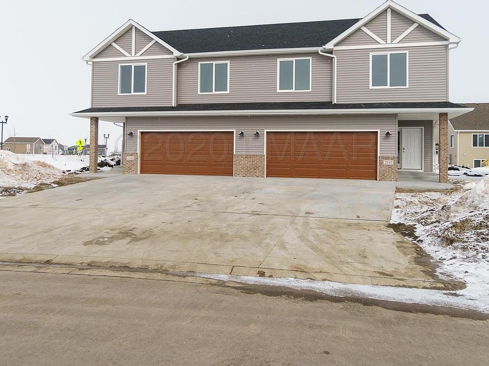 1st image of 2145 Dock Dr
