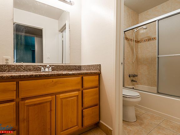 5th image of 280 Tradewinds Dr APT 1