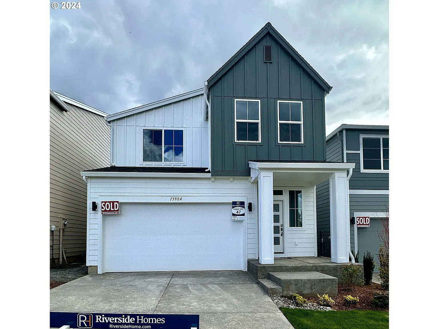 13904 SW 172nd Ave photo 1