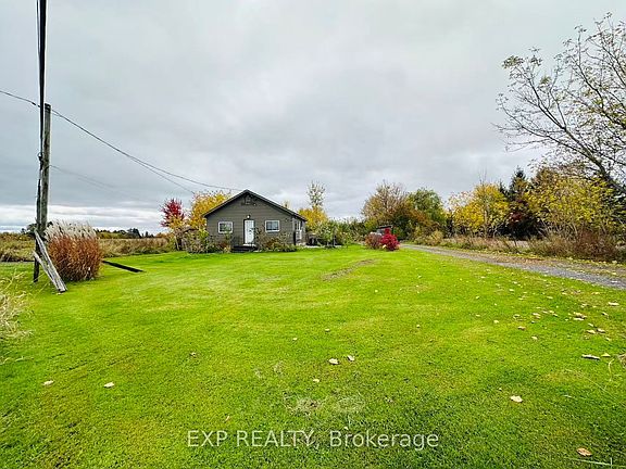 3rd image of 460 River Rd