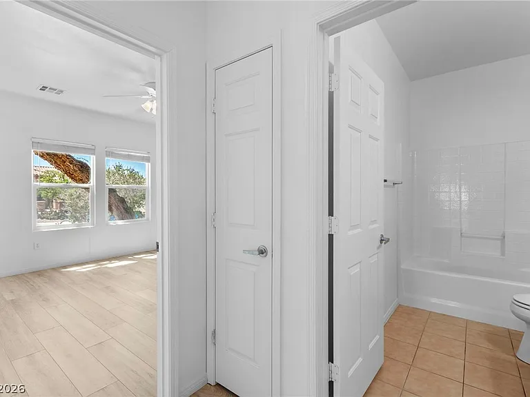2250 Sandstone Cliffs Dr — Photo 14