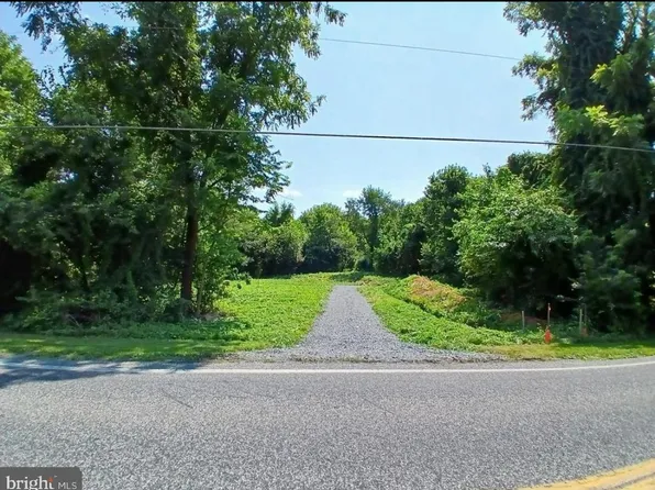 2264 Walnut Bottom Rd, Carlisle, PA 17015