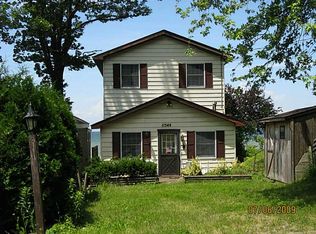 11544 Old Lake Rd, North East, PA 16428