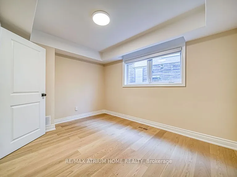 4 Palomino Cres — Photo 14