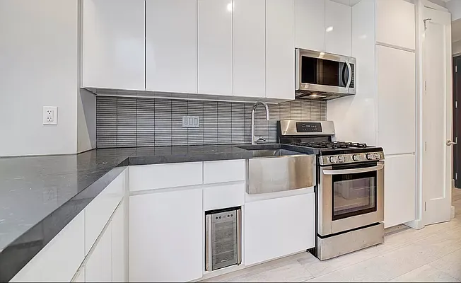 Rented by REAL New York | media 7
