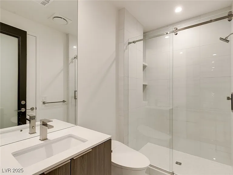 7385 Heron Canyon Ct — Photo 35