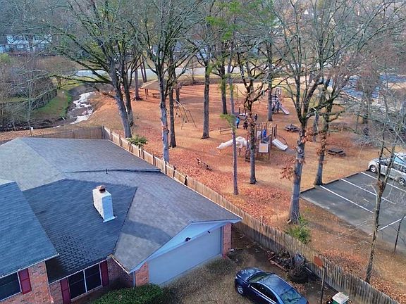 4th image of 2002 Shumate Dr