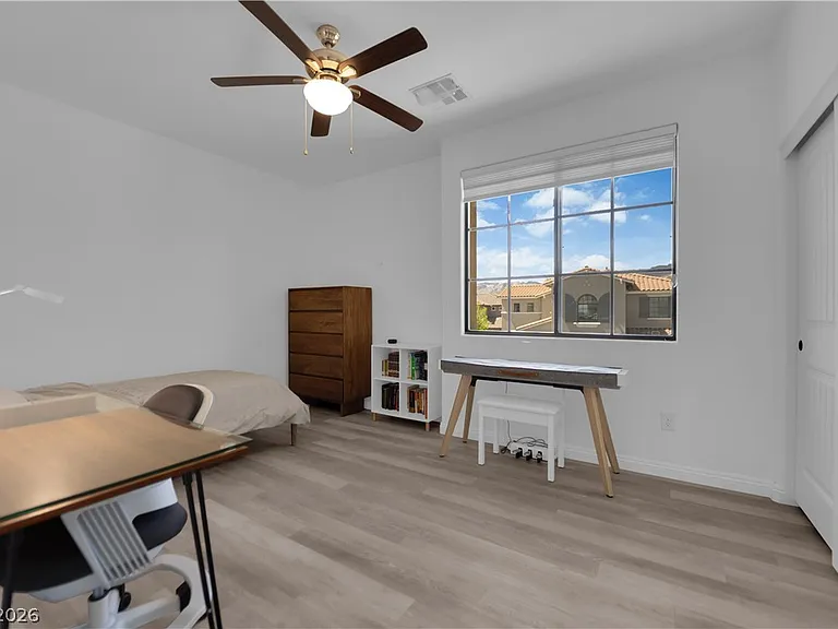 608 Highland Bluff Way — Photo 38