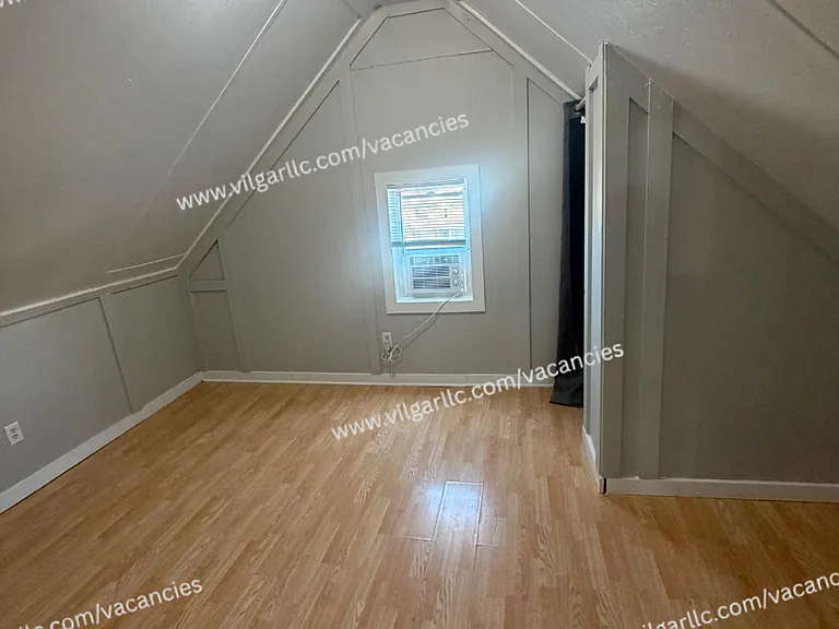 3910 Deodar St — Photo 25