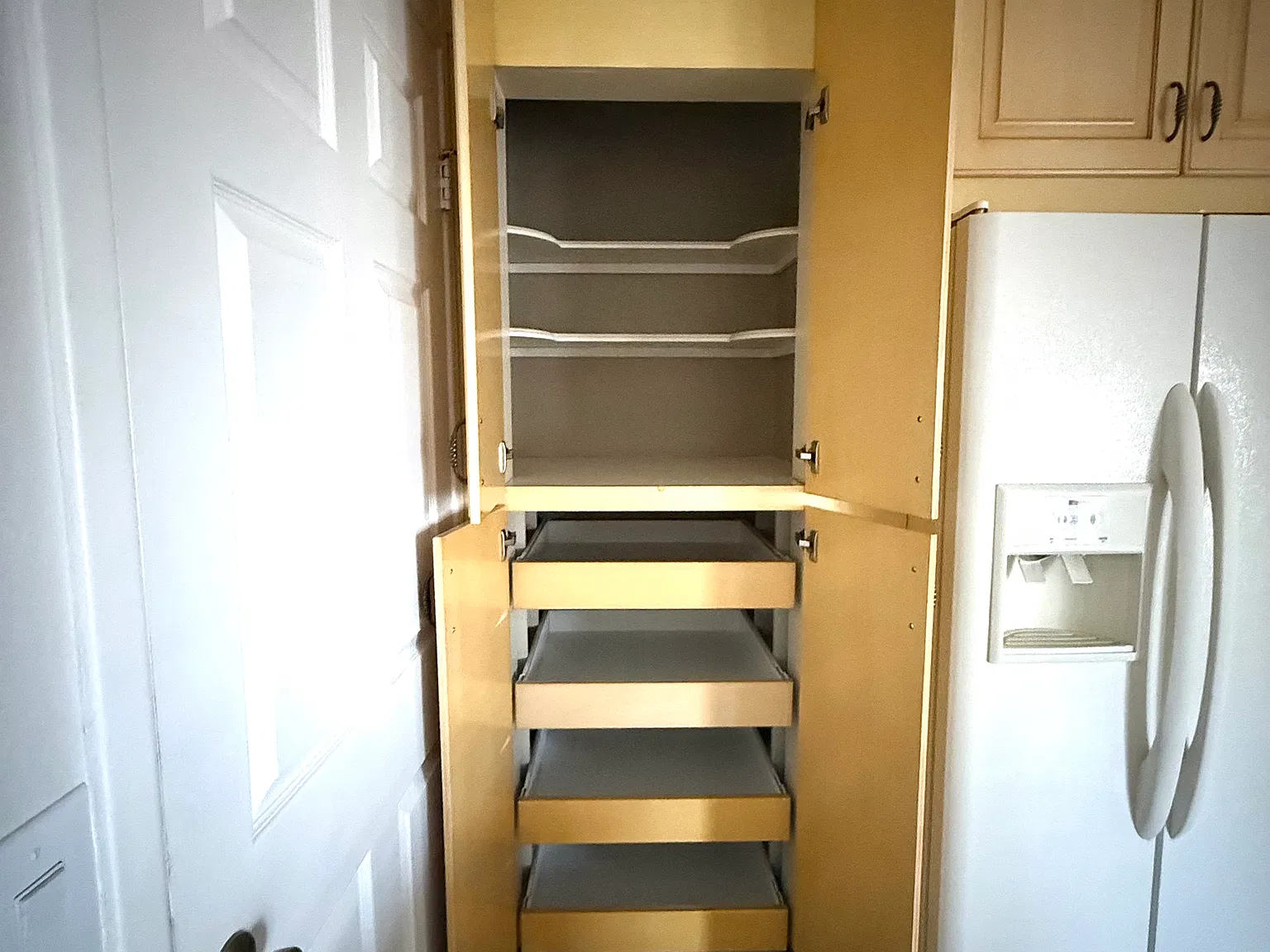 3 bed, 1.5 bath, 1080 sqft, $1,600 — Photo 3