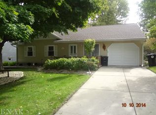 1407 Kingsridge Dr, Normal, IL 61761