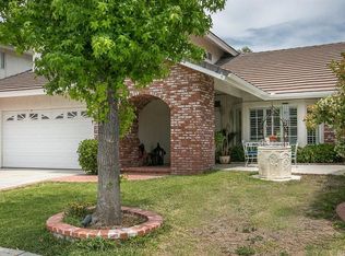 28202 Tamarack Ln, Santa Clarita, CA 91390