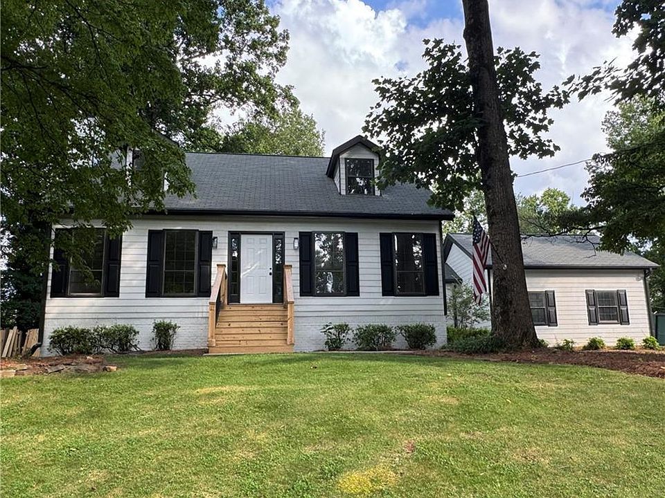 1st image of 340 Summerfield Dr