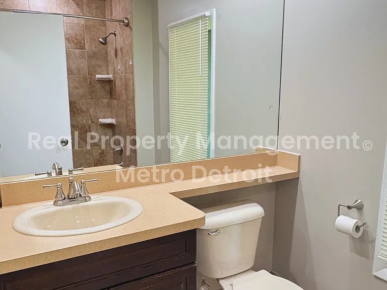 32505 Bell Vine Ct — Photo 18