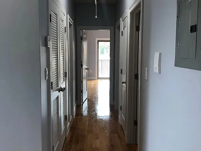 449 Mallory Ave #2 — Photo 2
