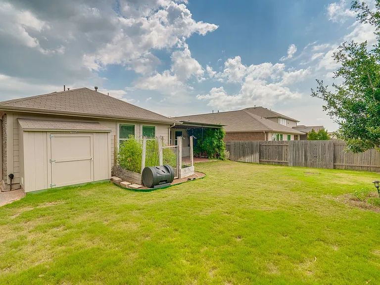 292 Strawberry Blonde Dr — Photo 27