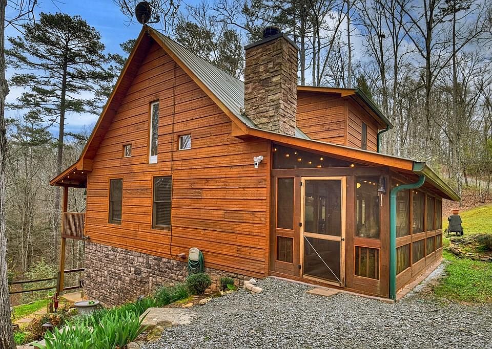 1st image of 111 Roaring Creek Dr