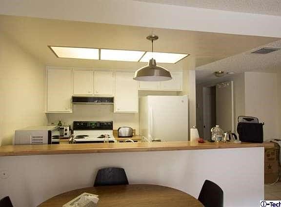 4th image of 1517 E Garfield Ave APT 59