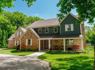 2615 Wild Berry Ave, Waterford, WI 53185