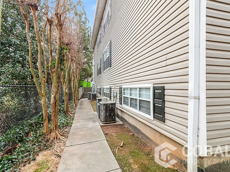 987 Collier Rd NW #H — Photo 15