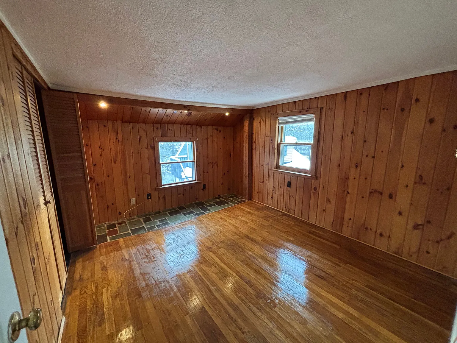 2 bed, 1.0 bath, 1150 sqft, $1,375 — Photo 3