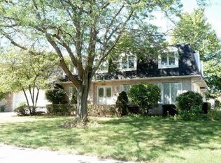 9942 Twin Creek Blvd, Munster, IN 46321