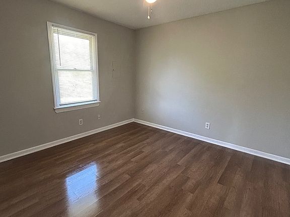 5th image of 119 Calvin Ct APT A