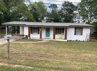 76 New St, Roberta, GA 31078