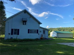 9581 Hamot Rd, Waterford, PA 16441
