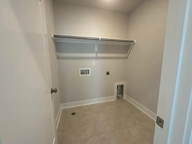 121 Broadwater Dr — Photo 22