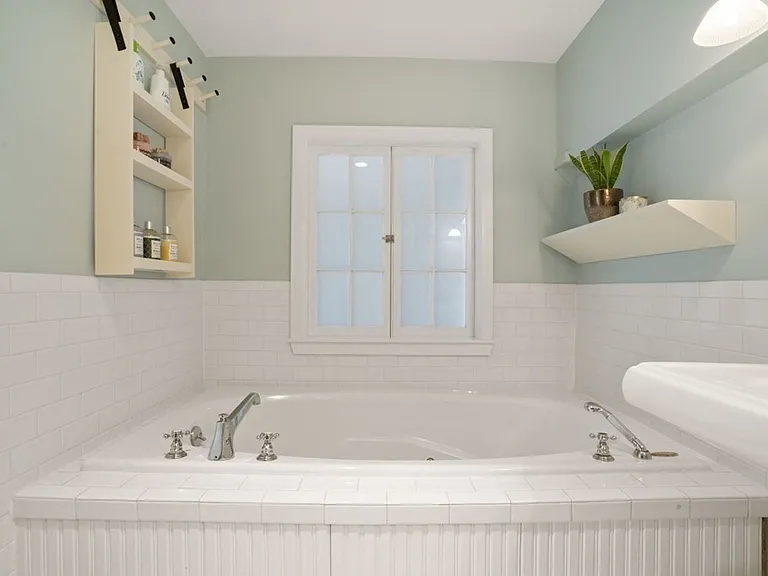 8 Newcomb St #5 — Photo 17